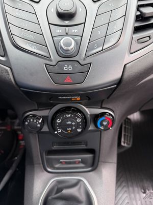 Ford Fiesta bild 24