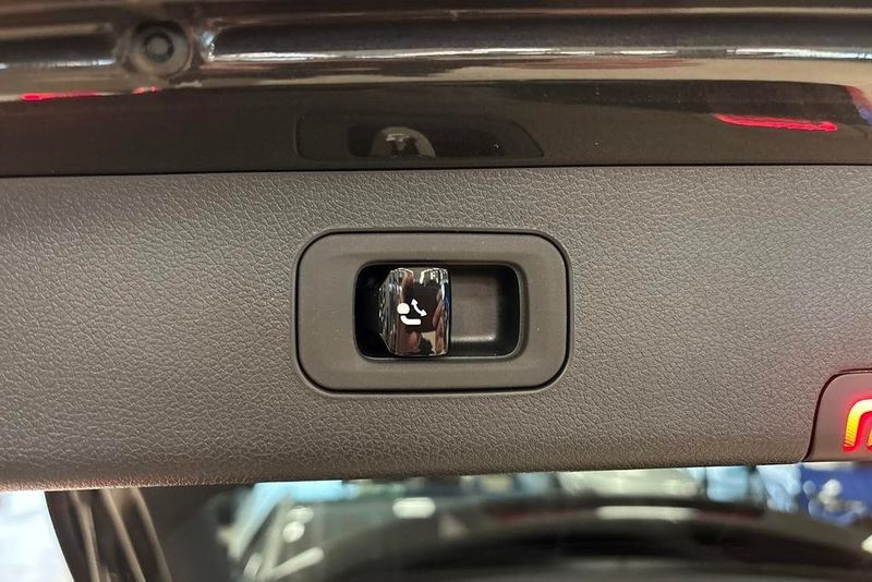 Mercedes E300 bild 17