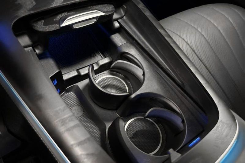 Mercedes E300 bild 13