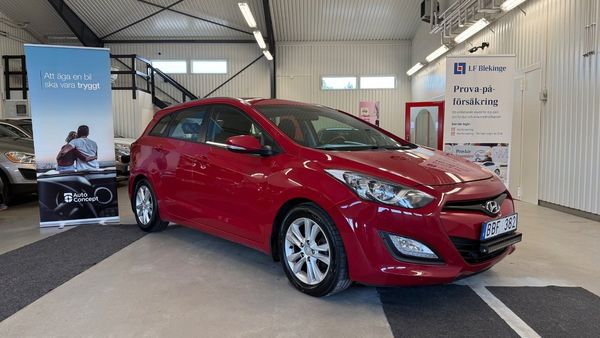 Hyundai i30 Kombi 1.6 CRDi Manuell, 110hk Business *välskött* - 2013