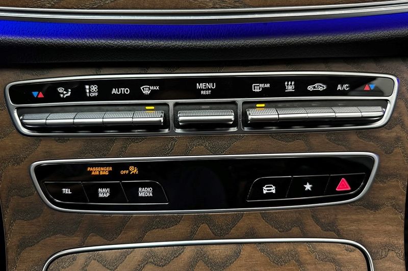 Mercedes E300 bild 30
