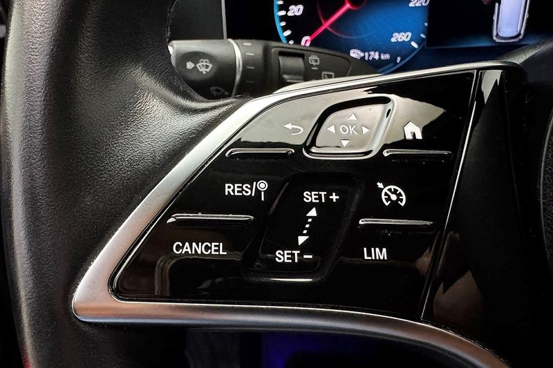 Mercedes E300 bild 18