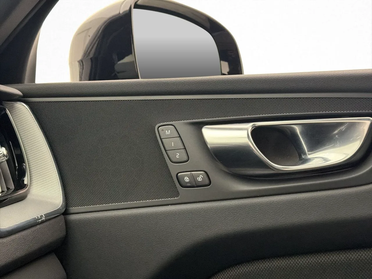 Vehicle image 29