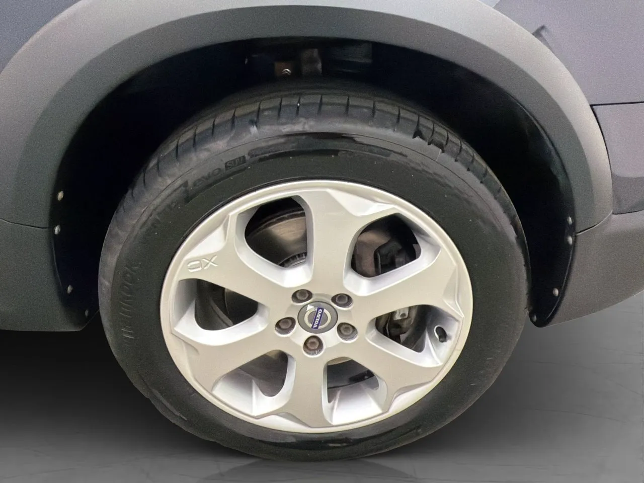Vehicle image 30
