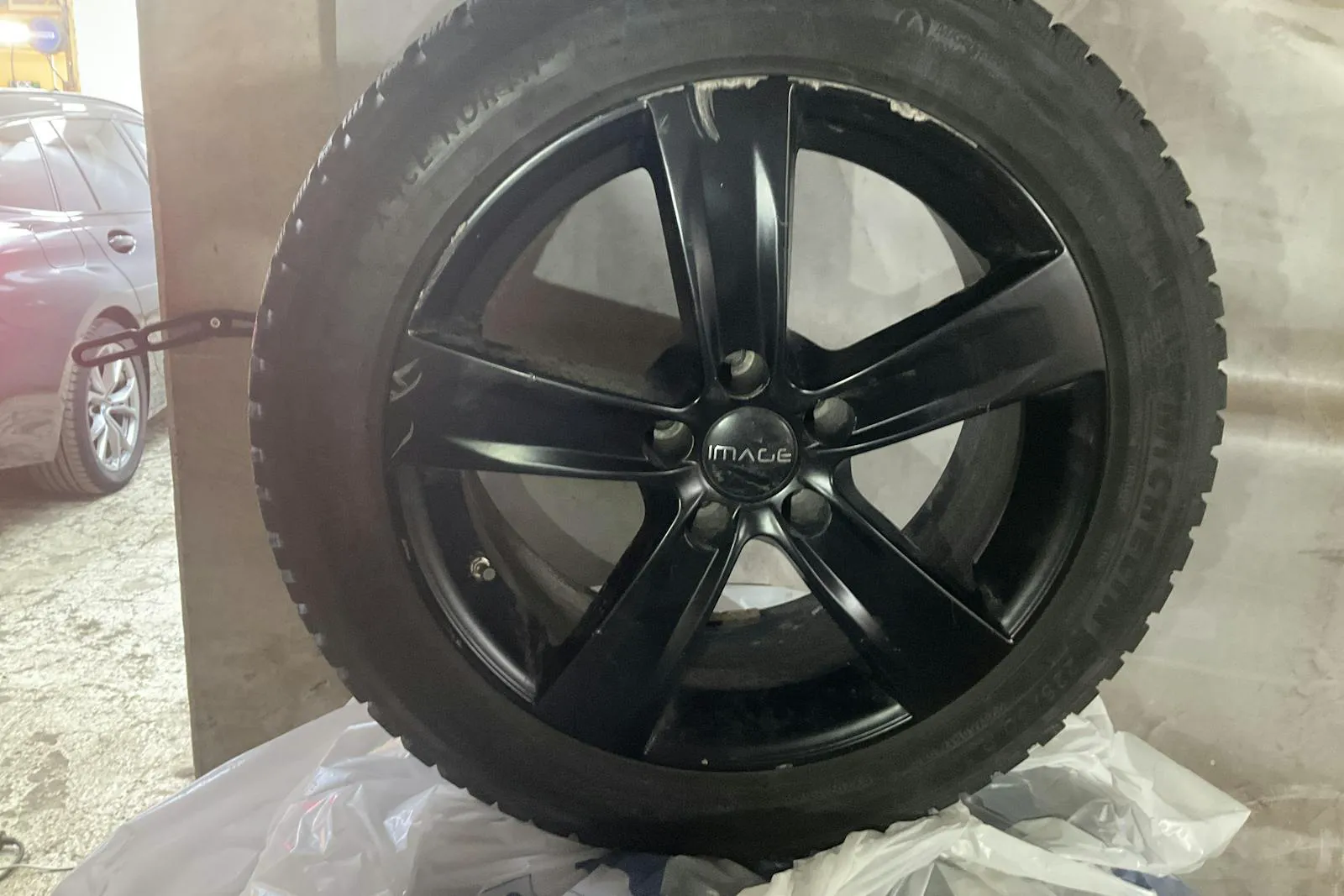 Vehicle image 17
