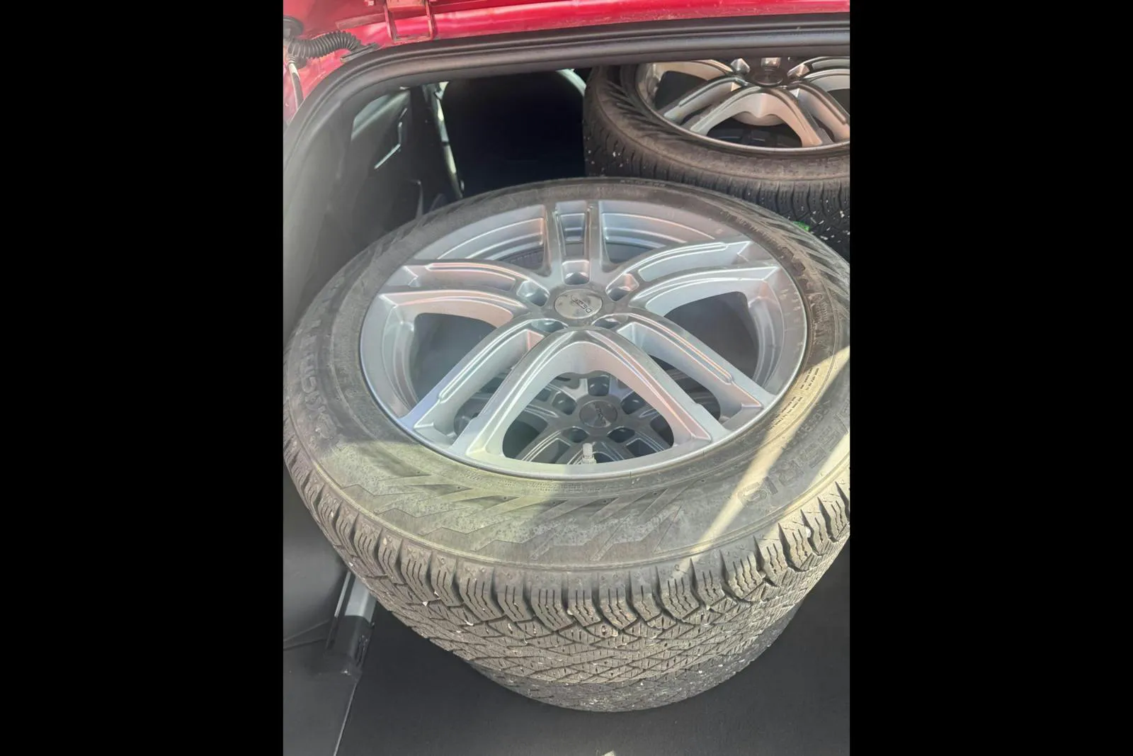Vehicle image 16