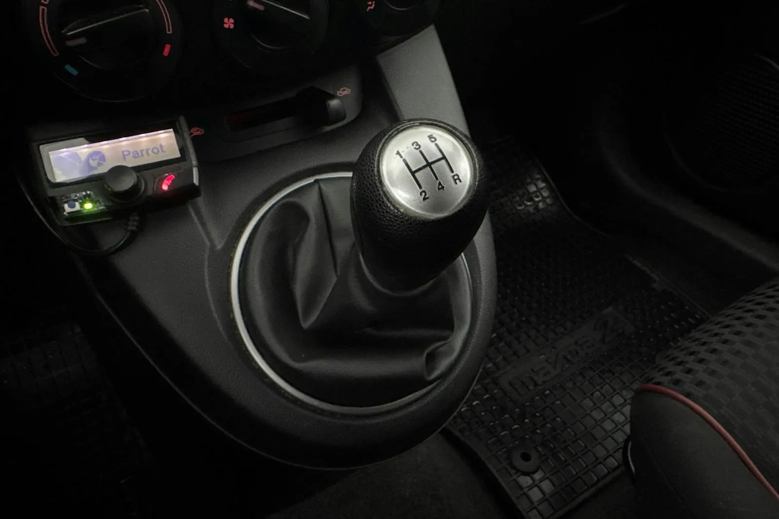 Vehicle image 12