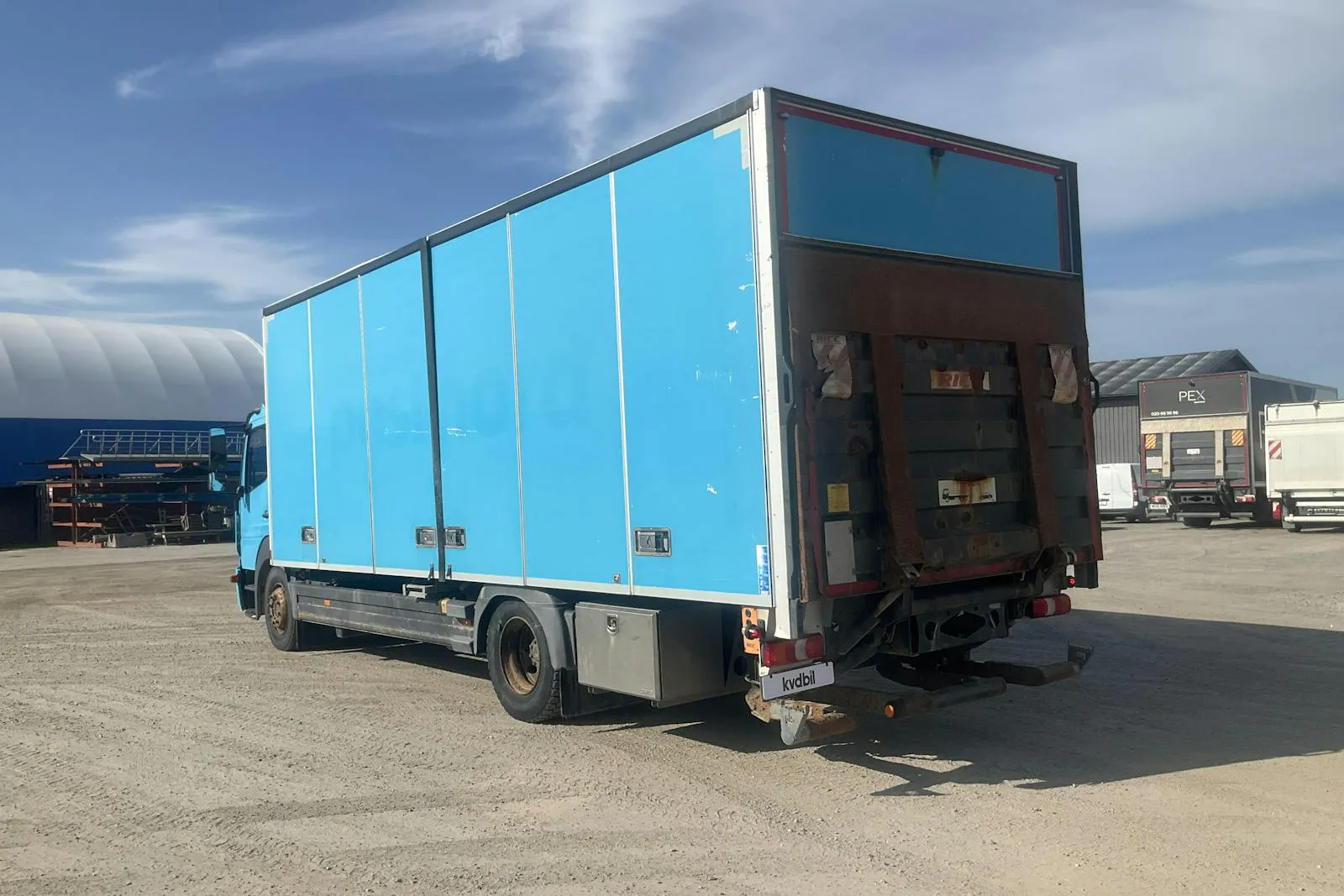Vehicle image 2