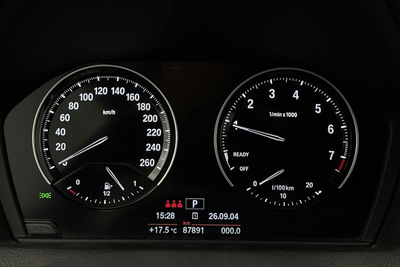 BMW 120 bild 11