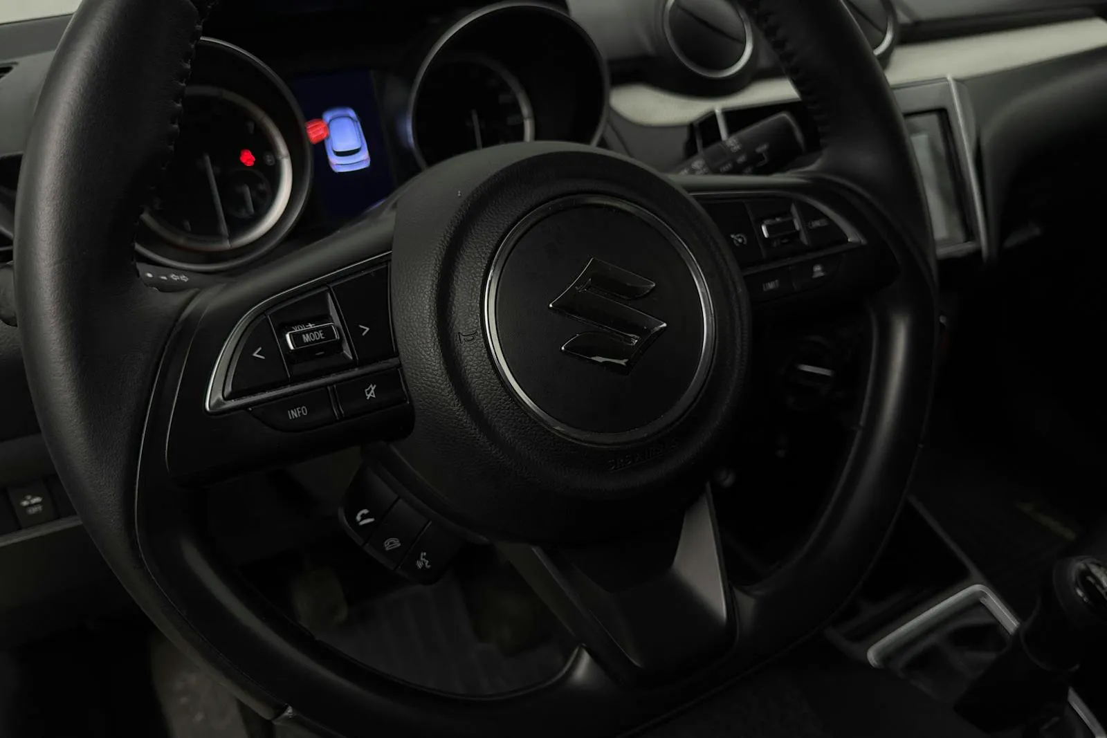 Vehicle image 14