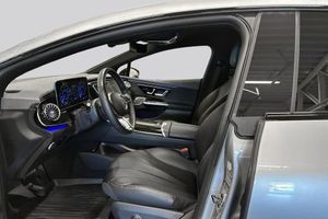 Mercedes EQE300 bild 9