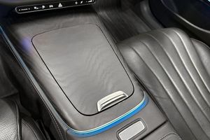 Mercedes E300 bild 12