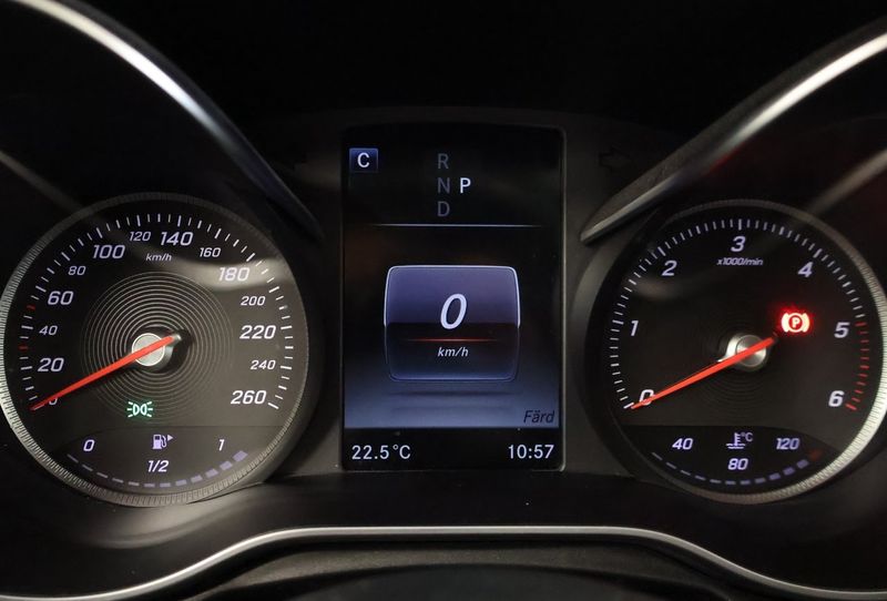 Mercedes GLC250 bild 20