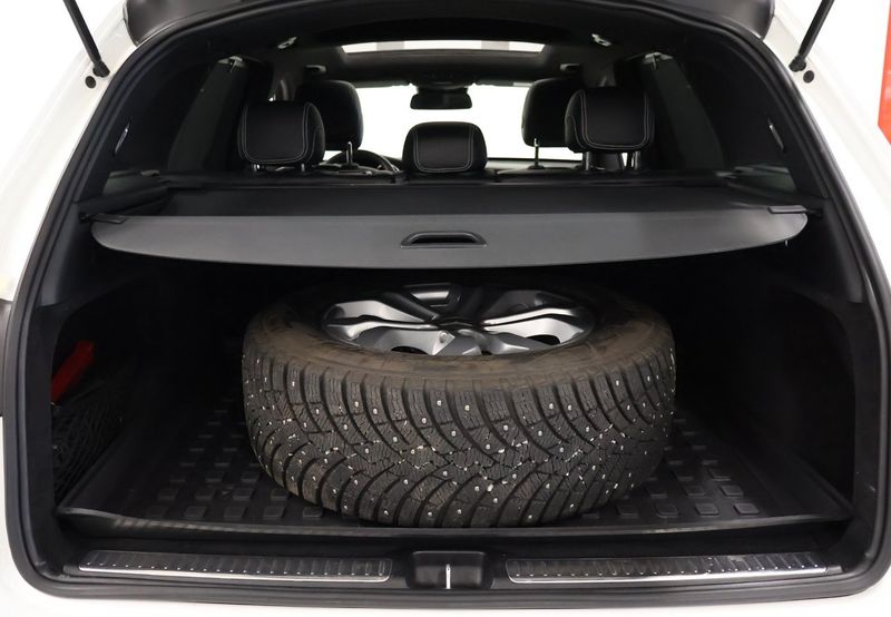 Mercedes GLC250 bild 24