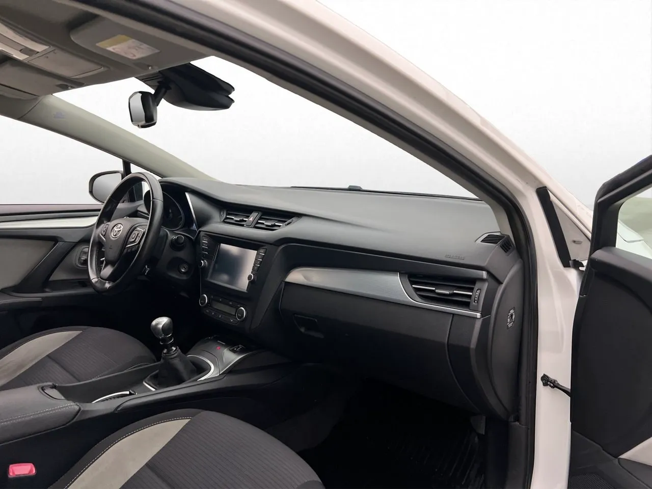 Vehicle image 22