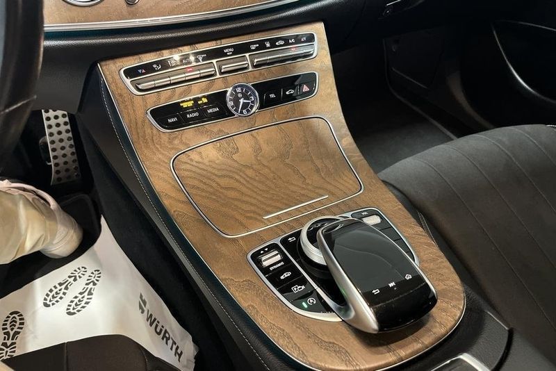 Mercedes E400 bild 12