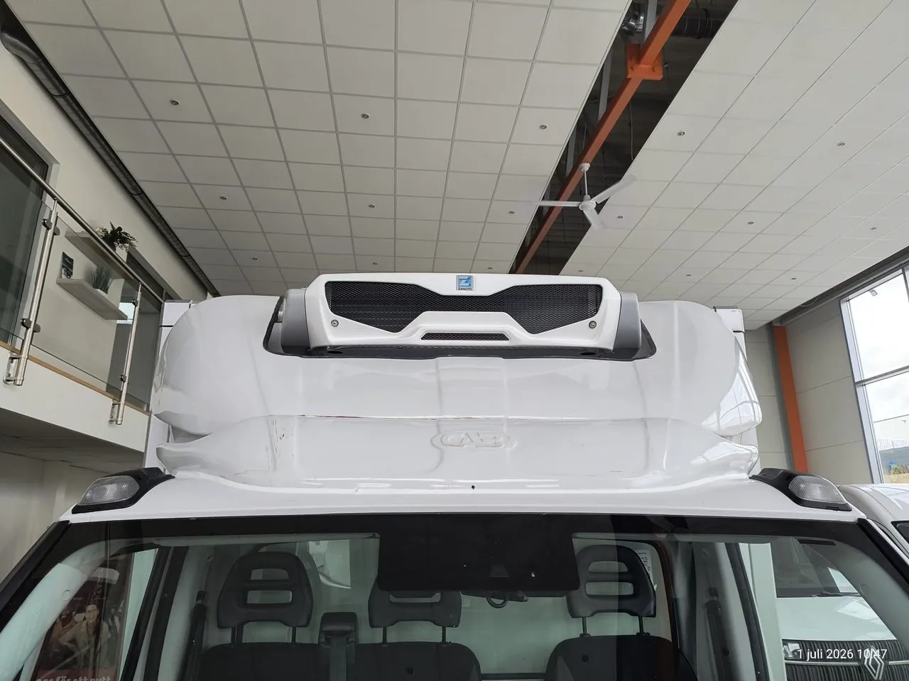 Vehicle image 11