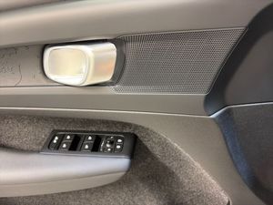 Volvo EX40 bild 12