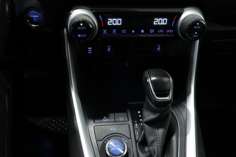 Toyota RAV4 bild 9