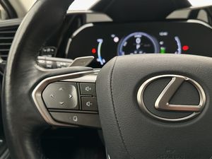 Lexus NX bild 33