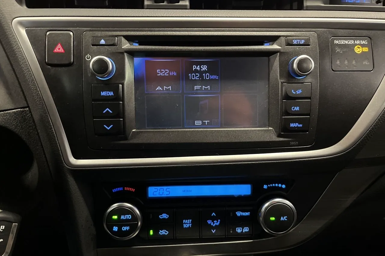 Vehicle image 14