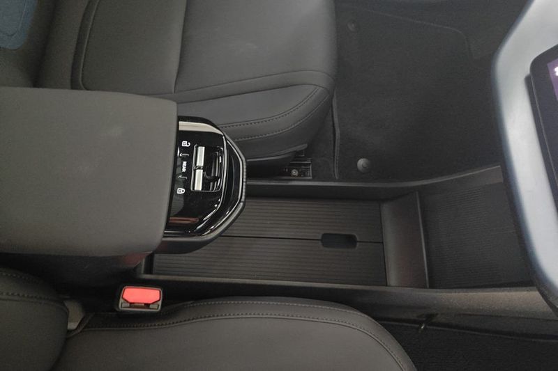 Volvo EX30 bild 15