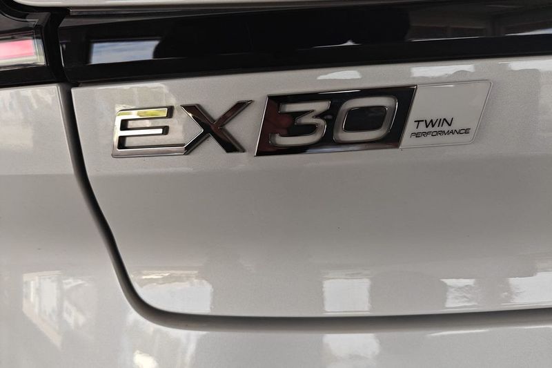 Volvo EX30 bild 16