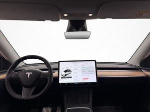 Tesla Model Y bild 13