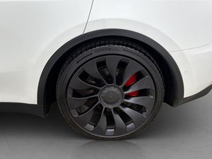 Tesla Model Y bild 30