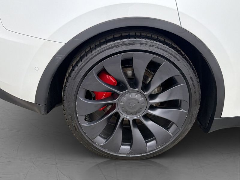 Tesla Model Y bild 31