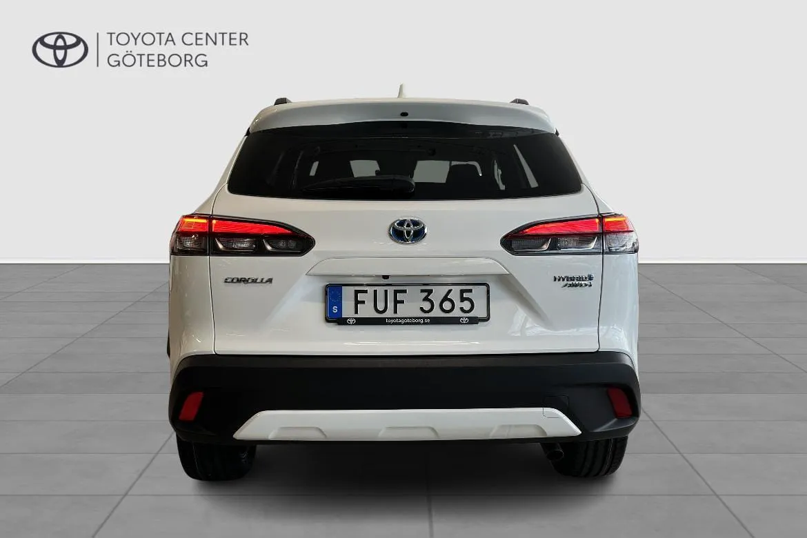 Vehicle image 9