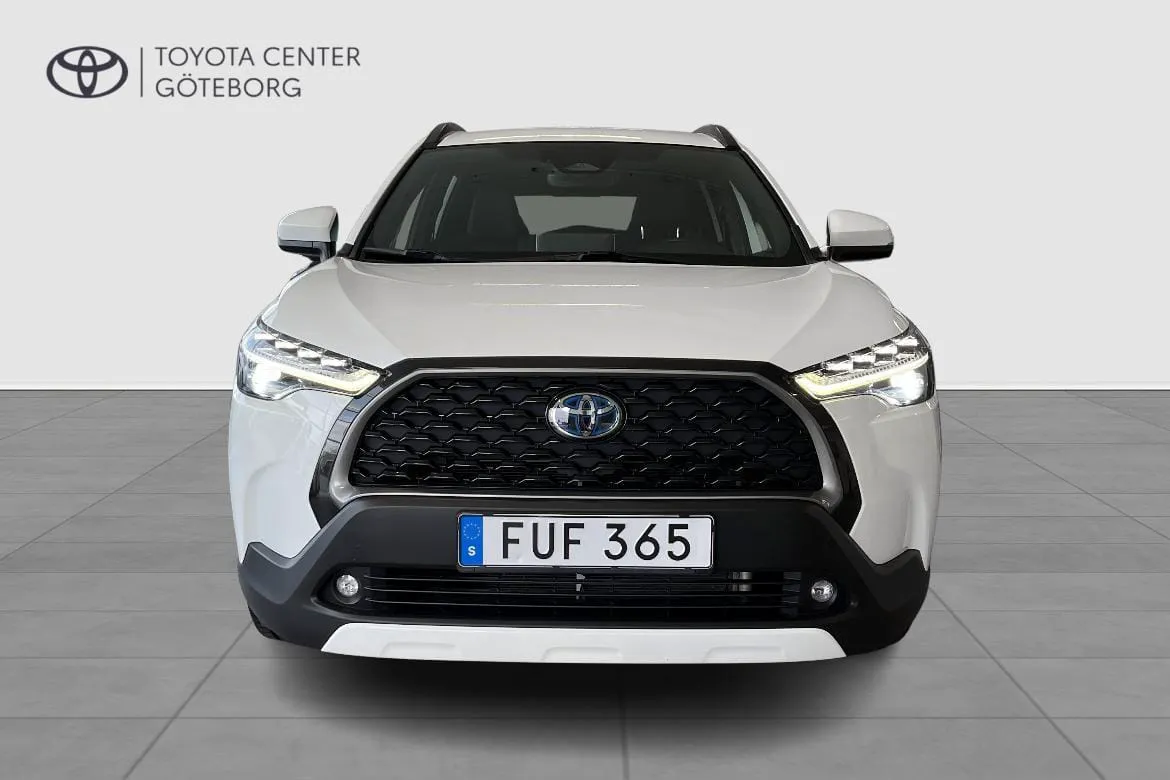 Vehicle image 10