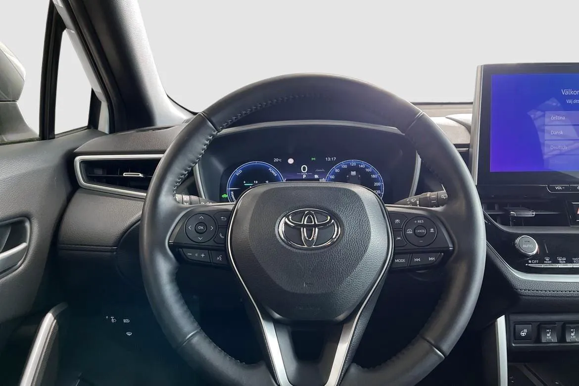 Vehicle image 14