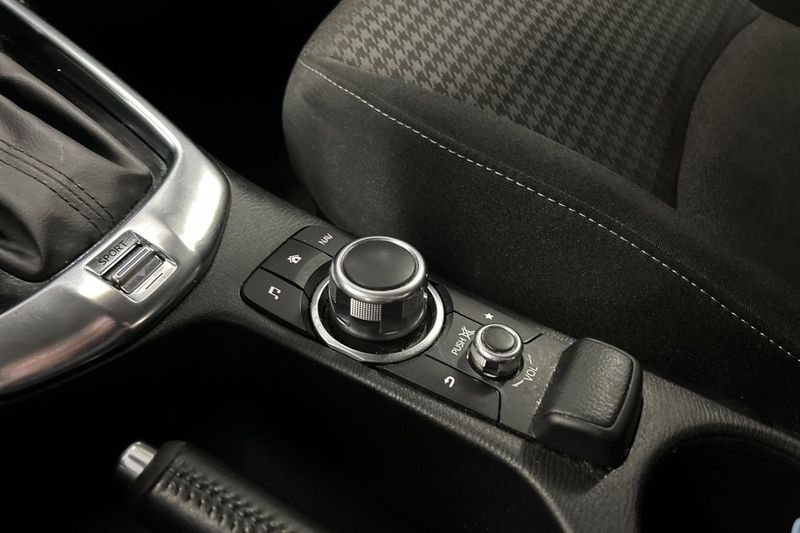 Mazda 2 bild 18