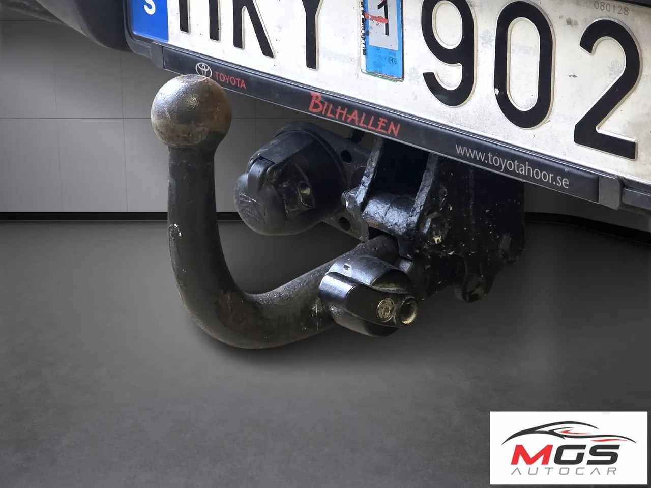 Vehicle image 9