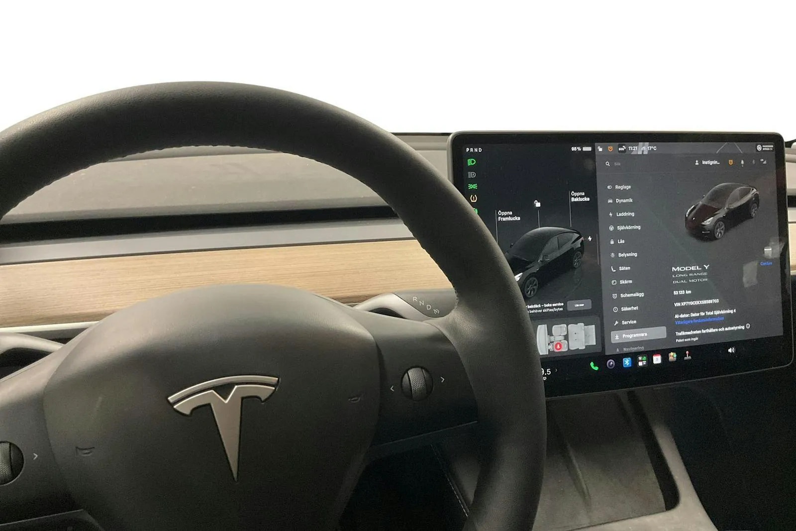 Vehicle image 11