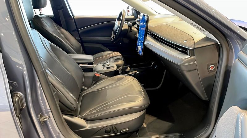 Ford Mustang Mach-E bild 3