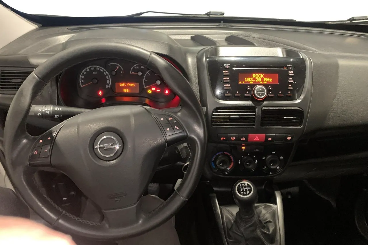 Vehicle image 11