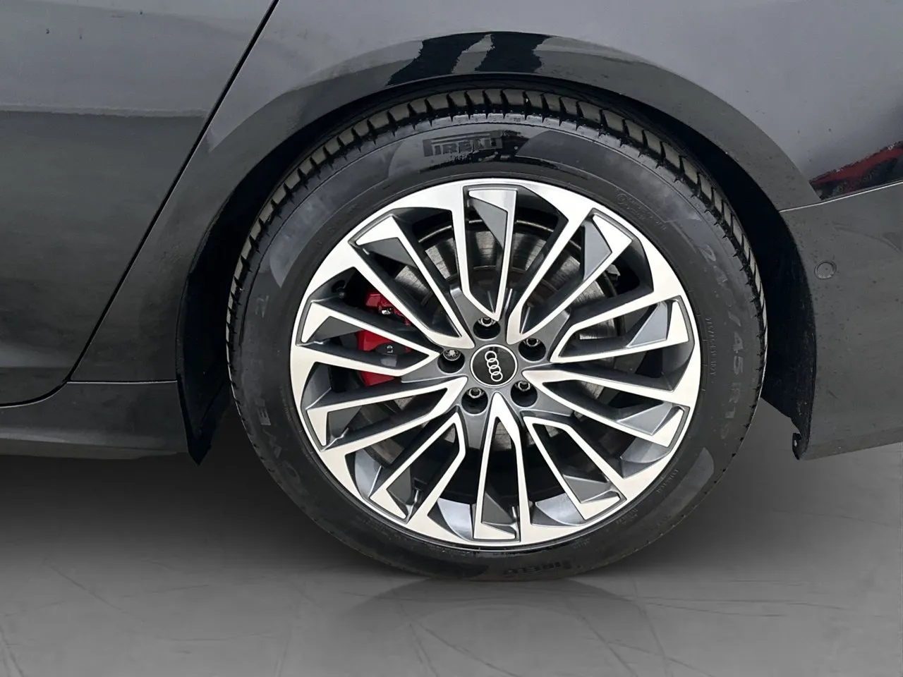 Vehicle image 30
