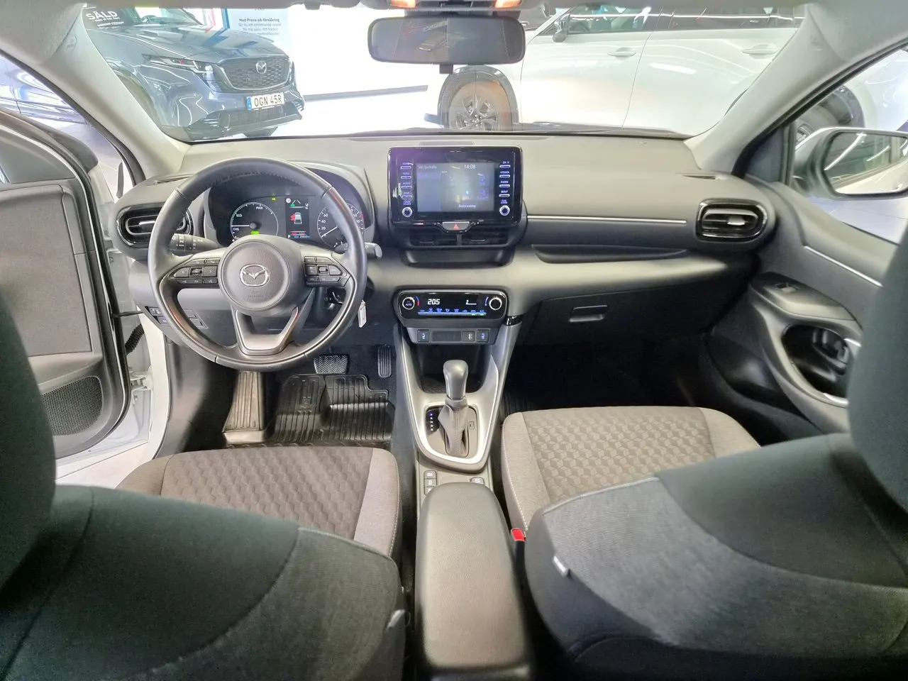 Vehicle image 8