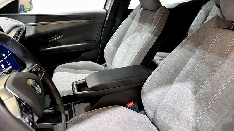 Renault Megane E-Tech bild 8
