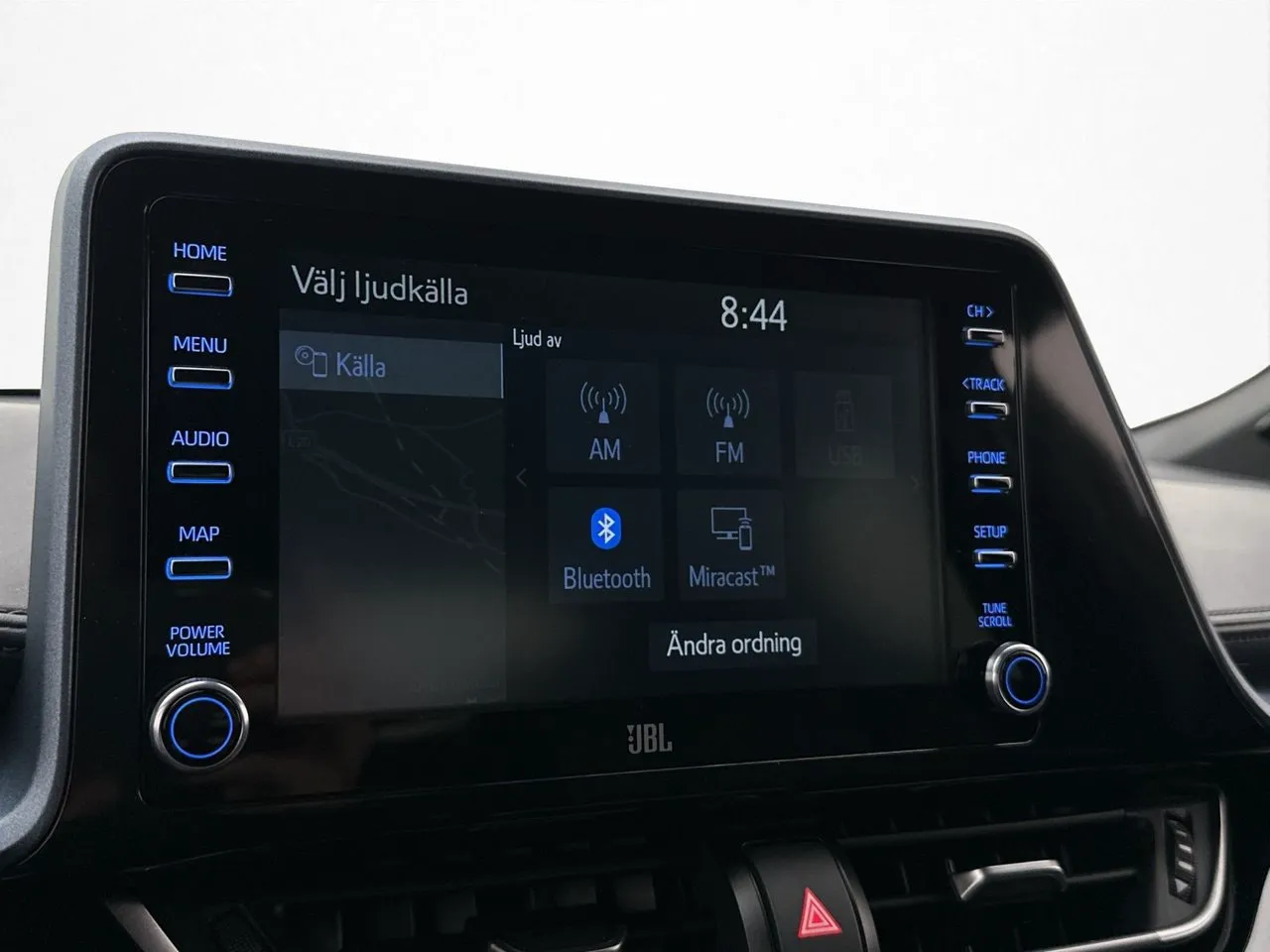 Vehicle image 25