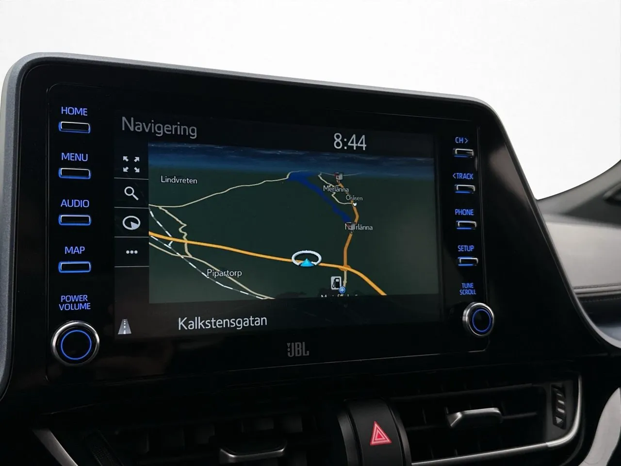 Vehicle image 23