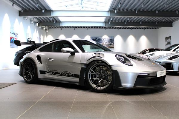 Porsche 992 911 GT3 RS - 2024
