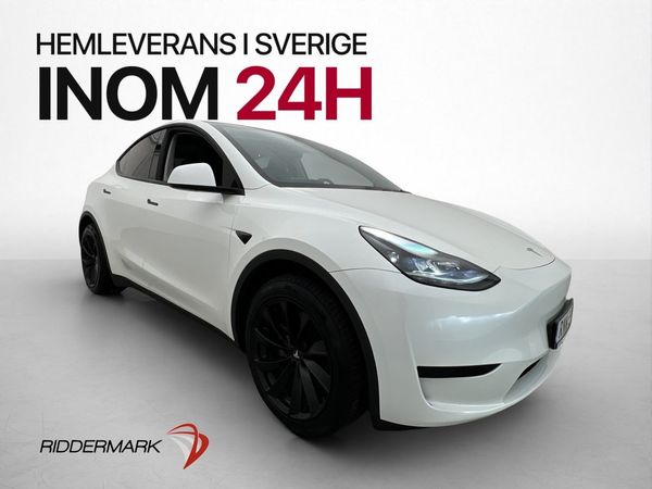 Tesla Model Y Standard Range RWD AP Pano Kamera Svensksåld - 2025