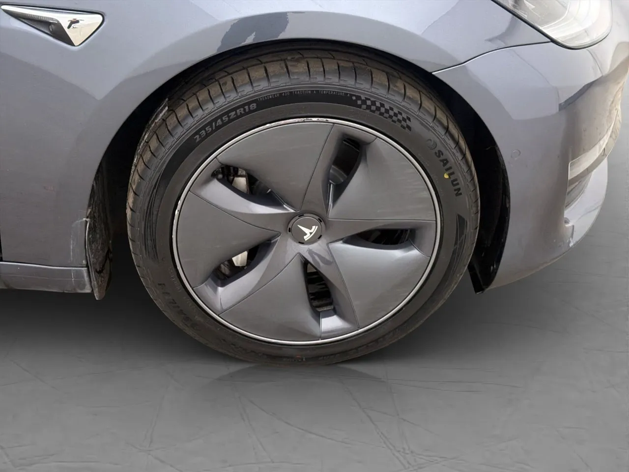Vehicle image 35