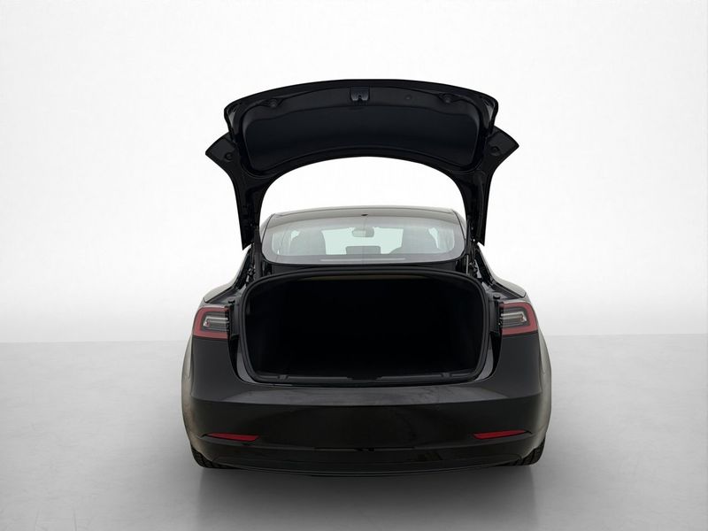 Tesla Model 3 bild 29