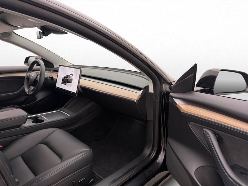 Tesla Model 3 bild 27