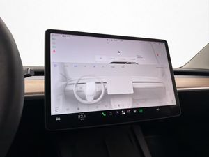 Tesla Model 3 bild 19