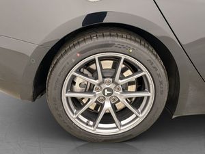 Tesla Model 3 bild 32
